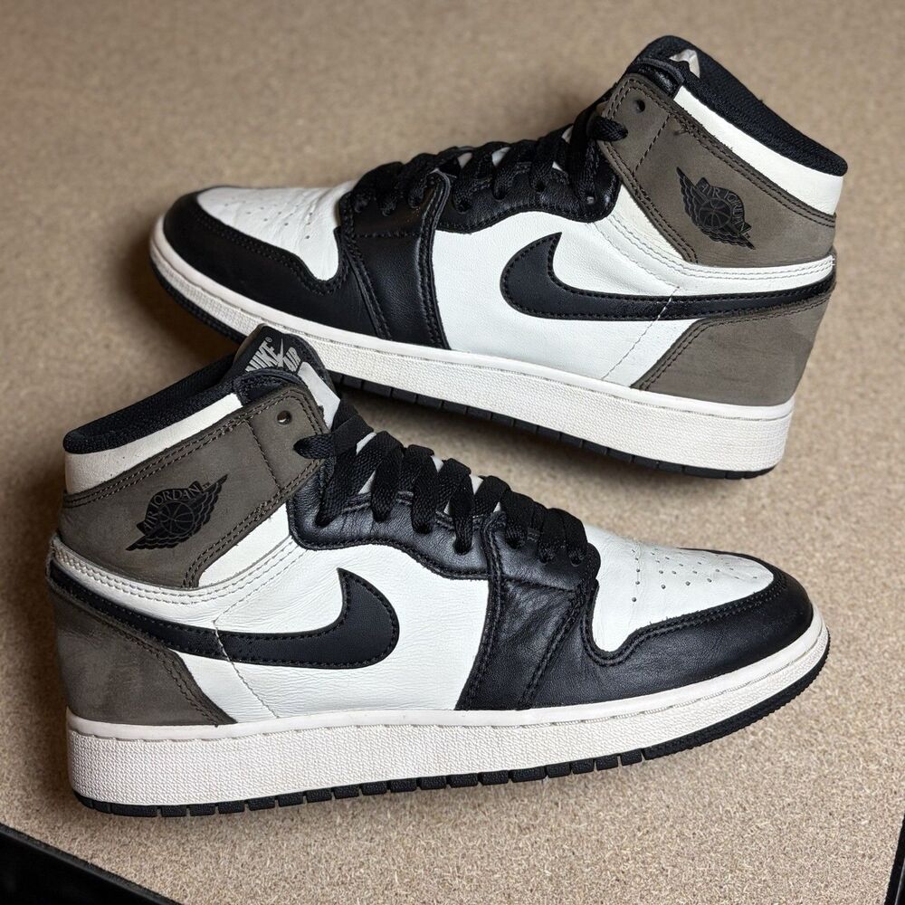 Air Jordan 1 Retro High OG GS Dark Mocha Black Brown Youth Size 7Y 575441-105